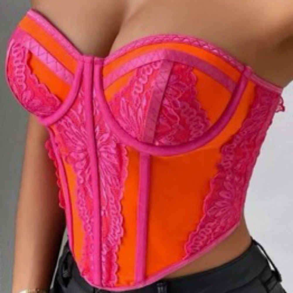Bustier - Picture 5 of 5